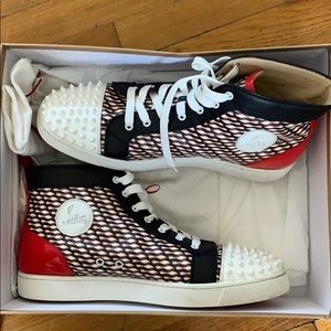 Spikes Flat / Great Condition. Legit, No gimmicks!